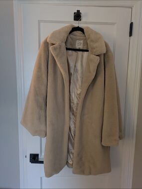 Chaser Cream Faux Fur Coat for Women- Size L